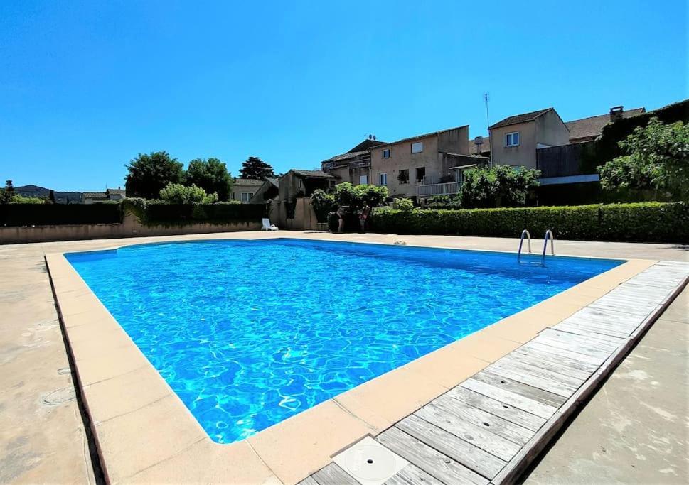 La Petite Venise Apartment Goudargues Ngoại thất bức ảnh
